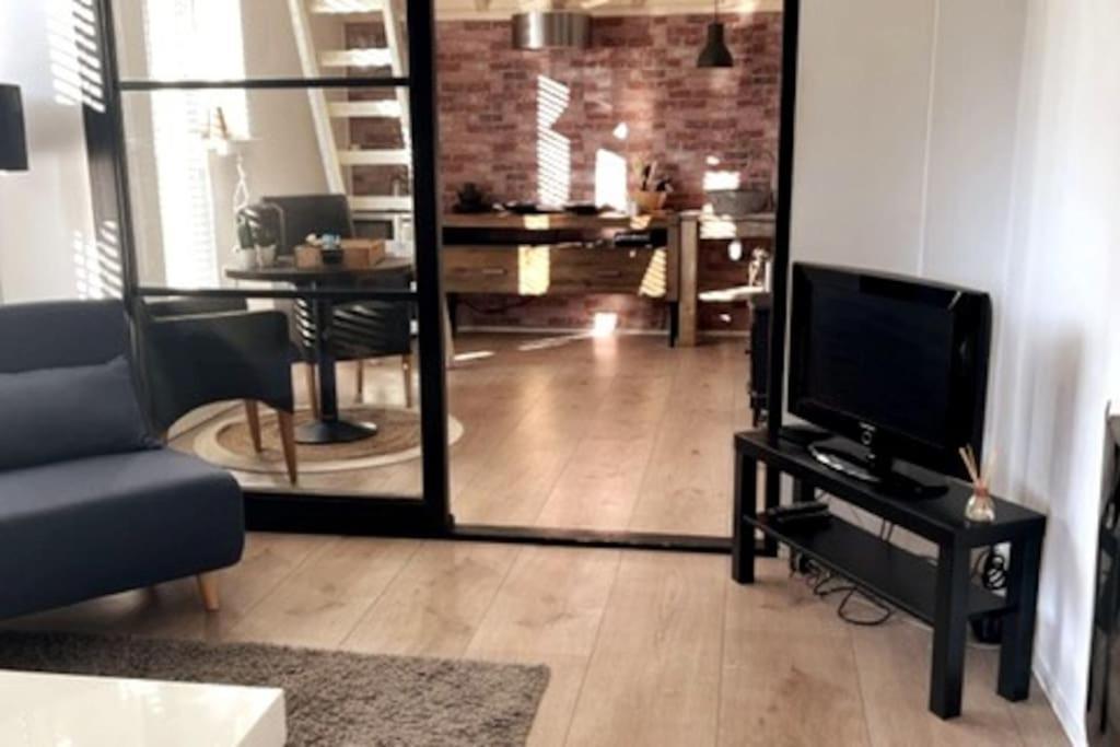 Gezellige Knusse Studio Met Bubbelbad Huizen Exteriör bild