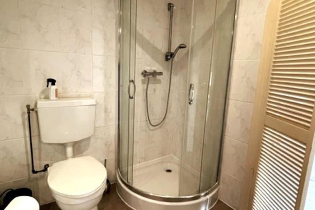 Gezellige Knusse Studio Met Bubbelbad Huizen Exteriör bild